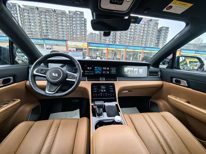 Фото 4 - LiXiang One