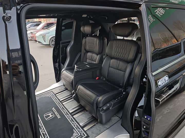 Фото 7 - Honda Elysion