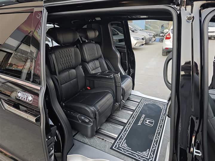 Фото 9 - Honda Elysion