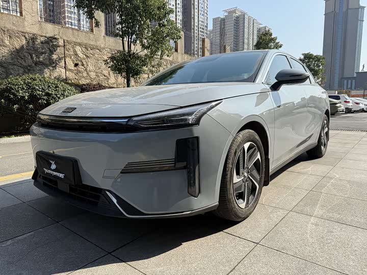 Фото 1 - Geely Galaxy L6