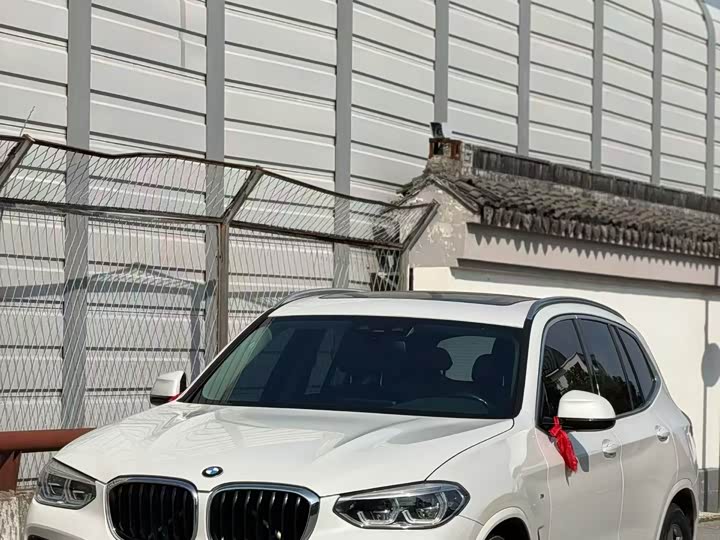 Фото 2 - BMW X3