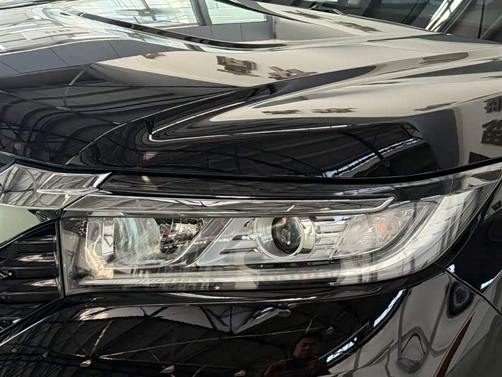 Photo 8 - Honda Avancier