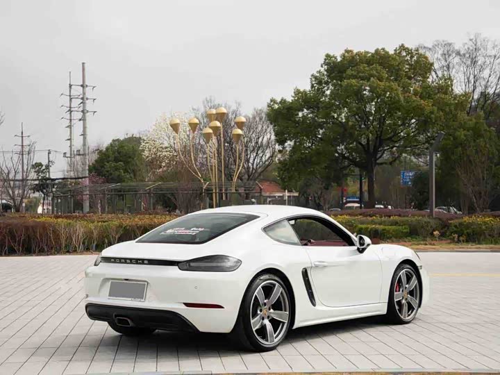 Photo 5 - Porsche 718