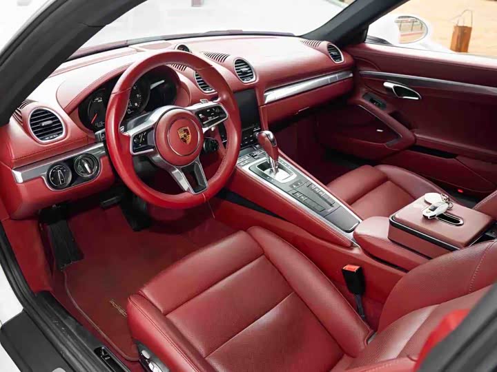 Photo 9 - Porsche 718