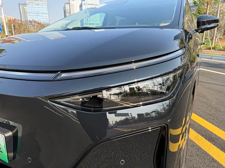 Фото 7 - XPeng X9