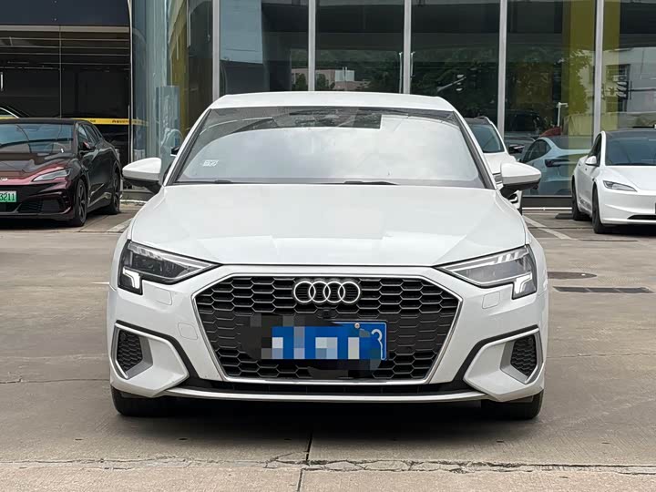 Фото 2 - Audi A3