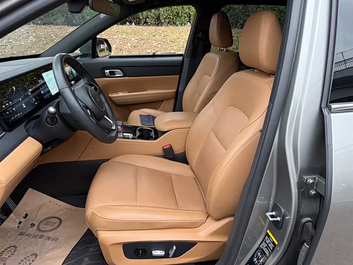 Фото 8 - LiXiang One