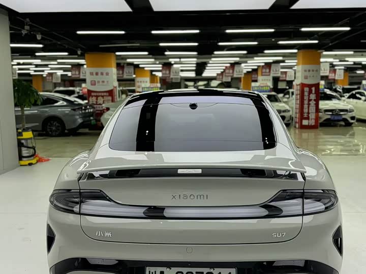 Фото 5 - Xiaomi SU7