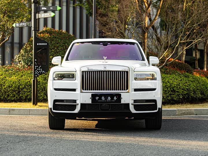 Фото 2 - Rolls-Royce Cullinan
