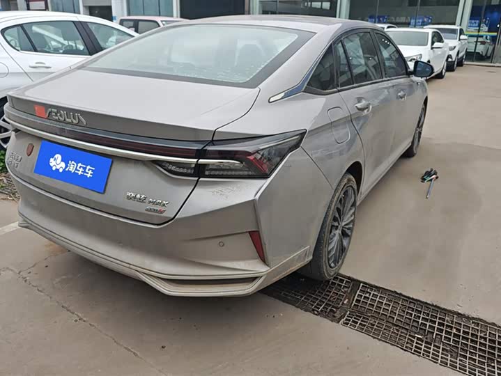 Photo 3 - Dongfeng Aeolus Yixuan Max