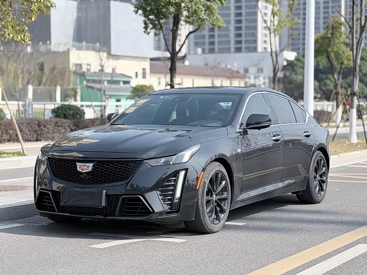 Фото 1 - Cadillac CT5