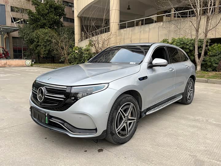 Фото 1 - Mercedes-Benz EQC