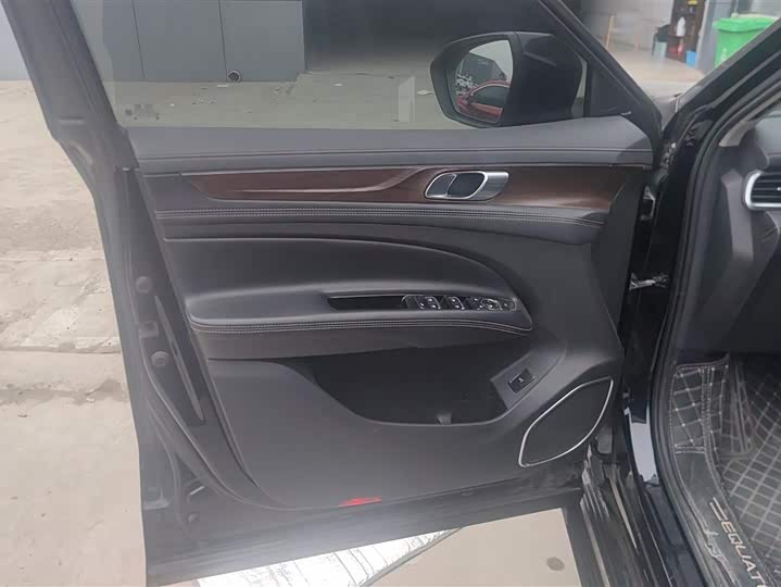 Фото 7 - Ford Equator