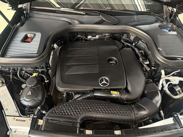 Фото 9 - Mercedes-Benz GLC-Class