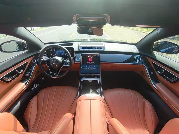 Фото 5 - Mercedes-Benz S-Class