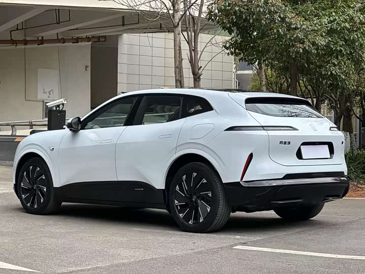 Фото 4 - Avatr 07