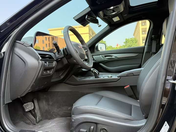 Фото 4 - Cadillac CT5