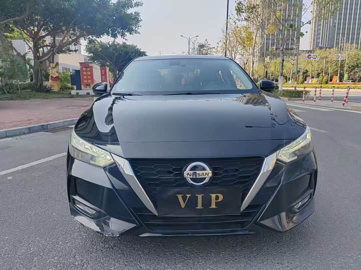 Фото 2 - Nissan Sylphy