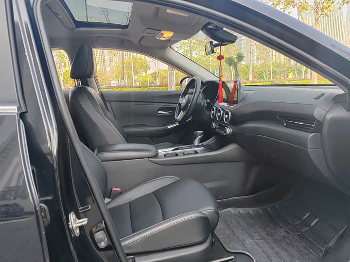 Фото 4 - Nissan Sylphy