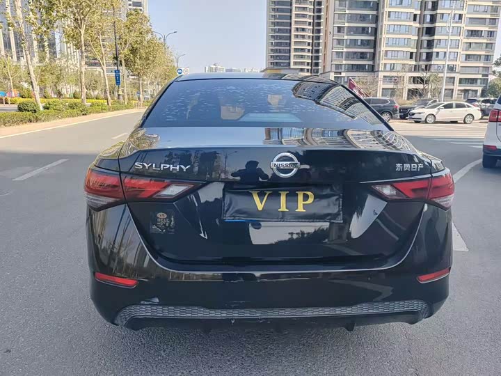 Фото 8 - Nissan Sylphy