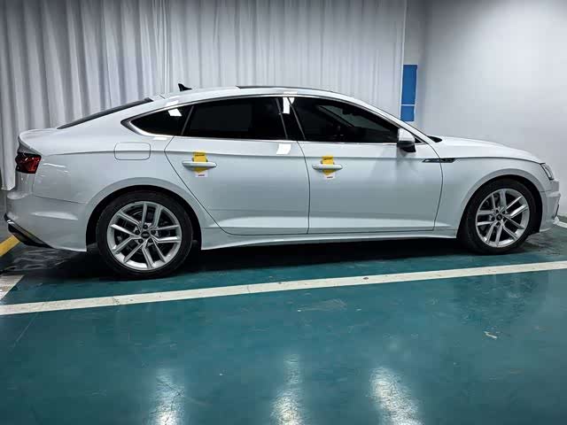 Фото 8 - Audi A5