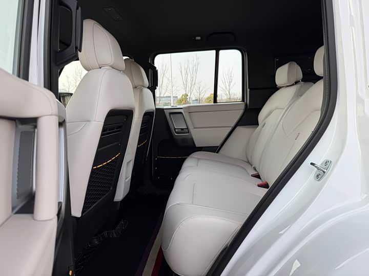 Фото 8 - Chery iCar V23