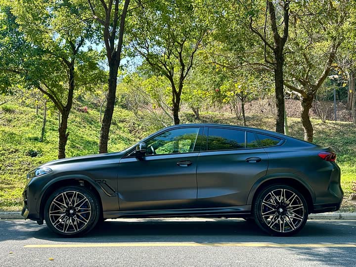 2023 BMW X6 M