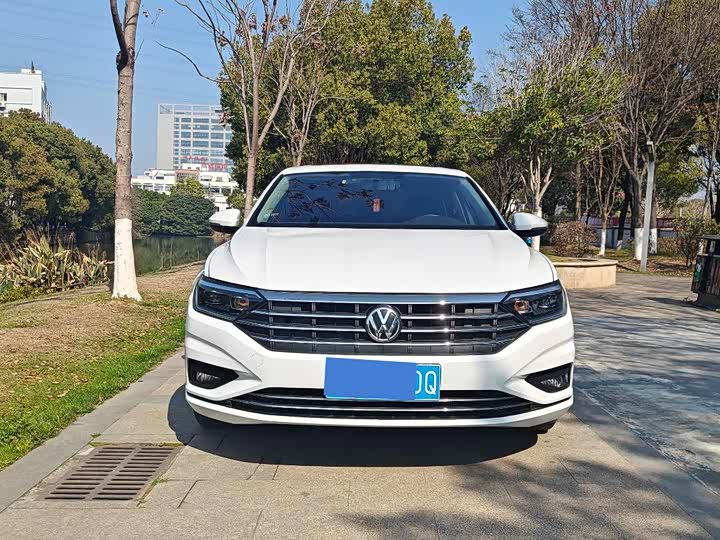 Фото 2 - Volkswagen Sagitar L