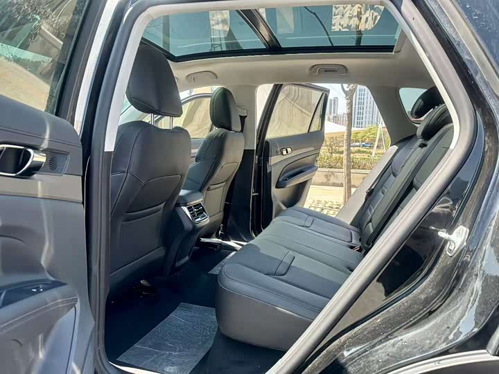 Фото 7 - Ford Equator Sport