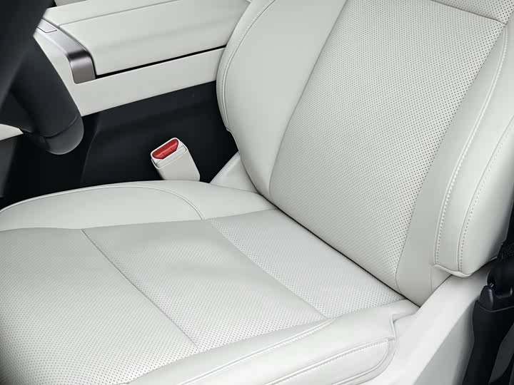 Фото 9 - LiXiang Mega