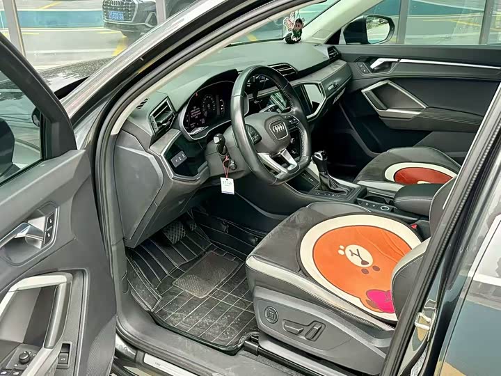 Фото 4 - Audi Q3