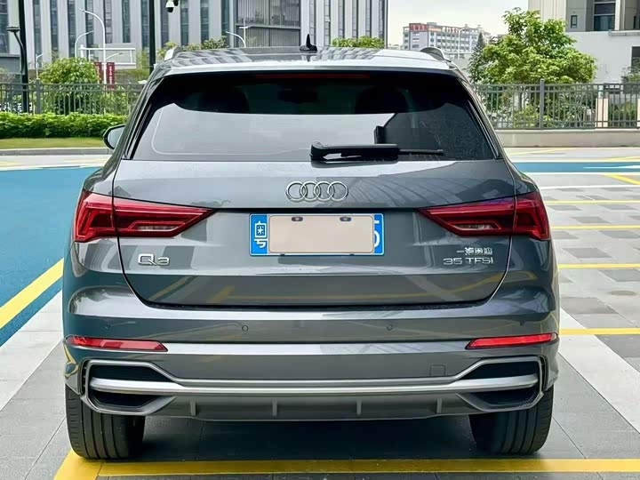 Фото 9 - Audi Q3