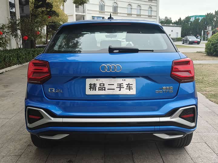 Фото 8 - Audi Q2L