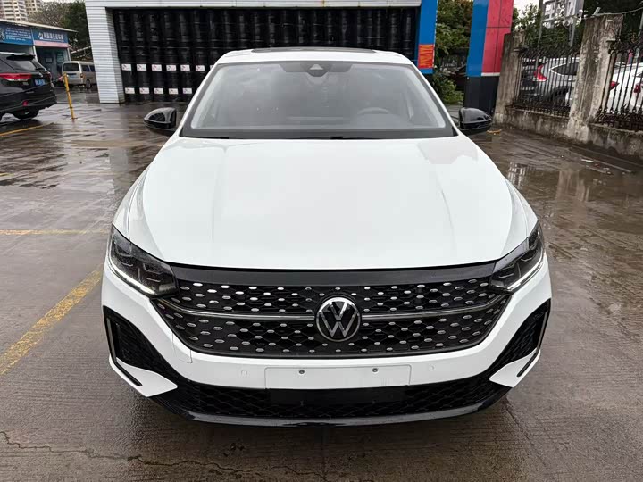 Фото 2 - Volkswagen Lavida