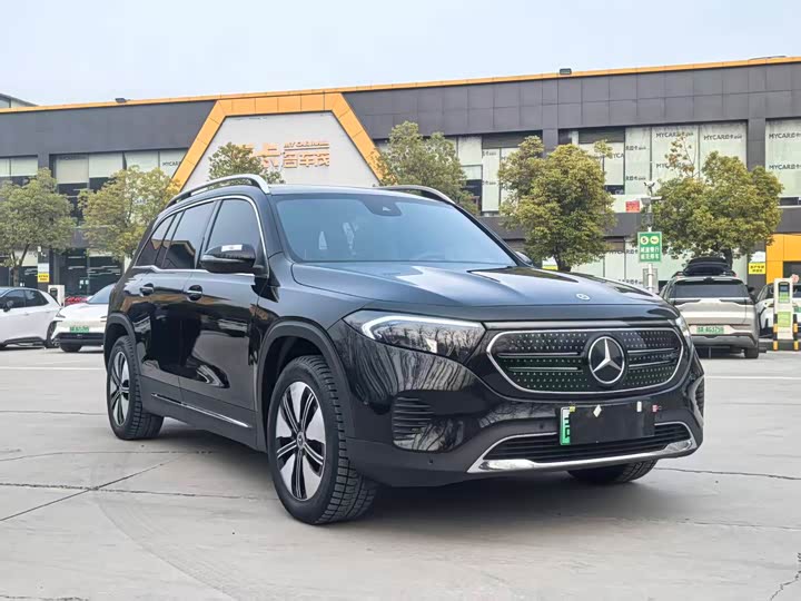 Photo 3 - Mercedes-Benz EQB