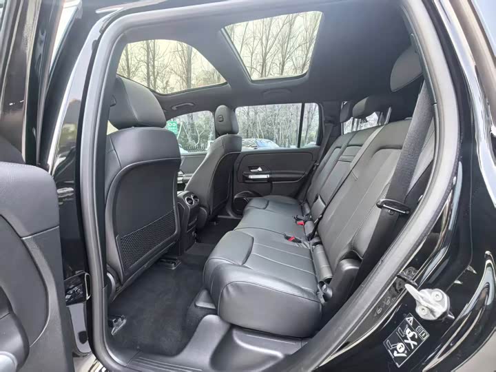 Photo 6 - Mercedes-Benz EQB