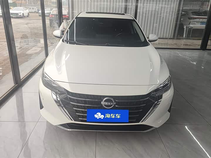 Фото 2 - Nissan Sylphy