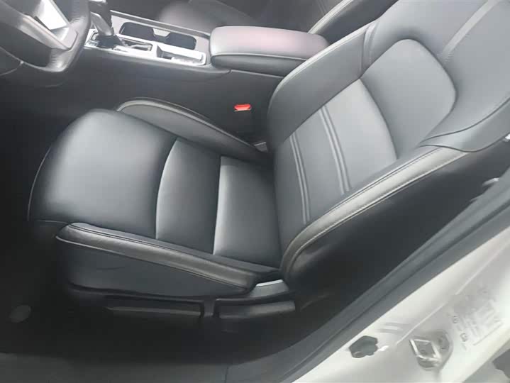 Фото 9 - Nissan Sylphy