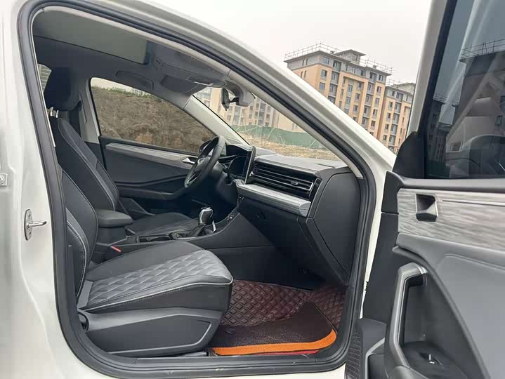 Фото 6 - Volkswagen Sagitar L