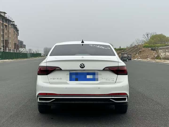 Фото 8 - Volkswagen Sagitar L