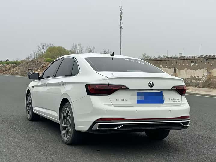 Фото 9 - Volkswagen Sagitar L