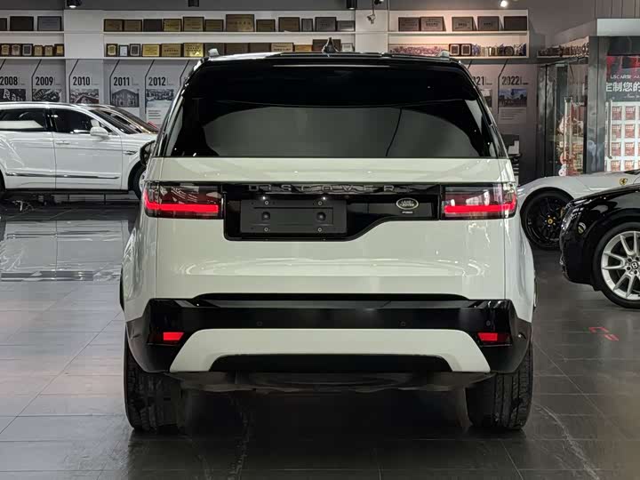 Photo 5 - Land Rover Discovery