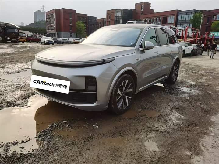 Фото 1 - LiXiang L8