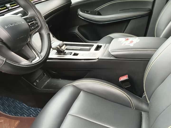 Фото 5 - Roewe RX5