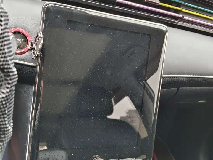 Фото 9 - Roewe RX5