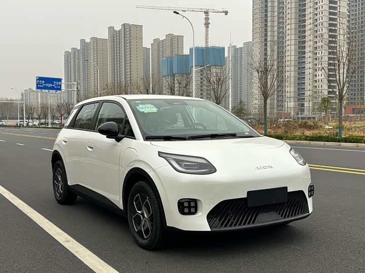 Фото 3 - GAC Aion UT
