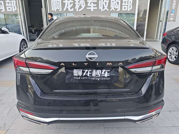 Фото 4 - Nissan Teana