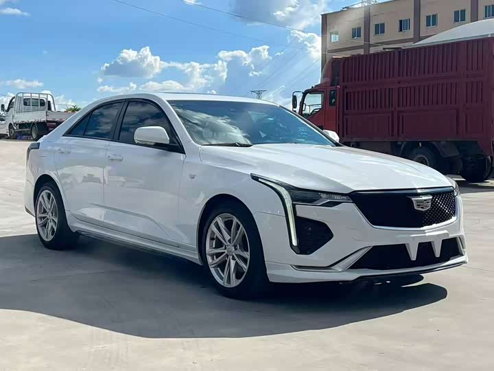 Фото 3 - Cadillac CT4