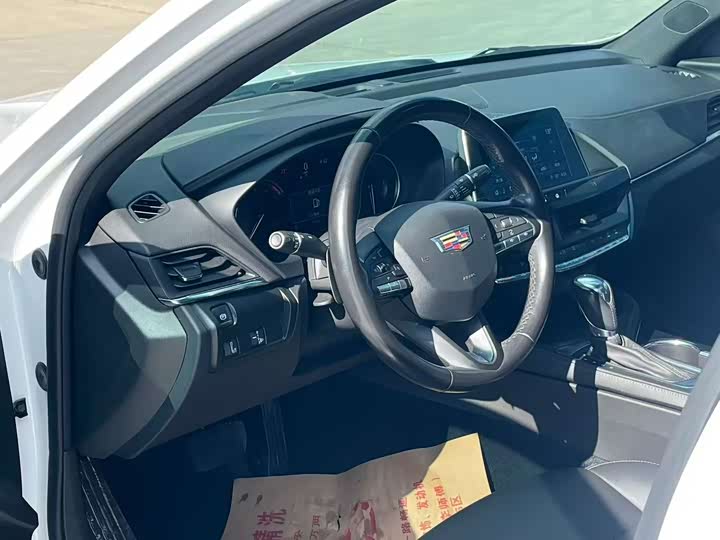 Фото 4 - Cadillac CT4