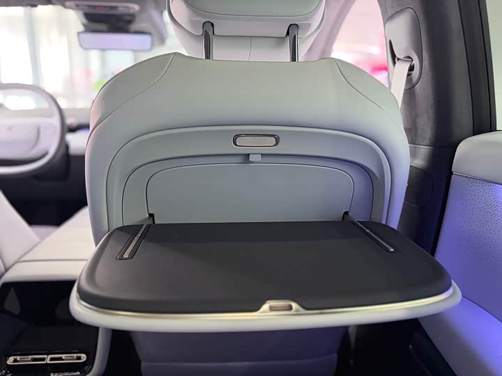 Фото 9 - XPeng G7